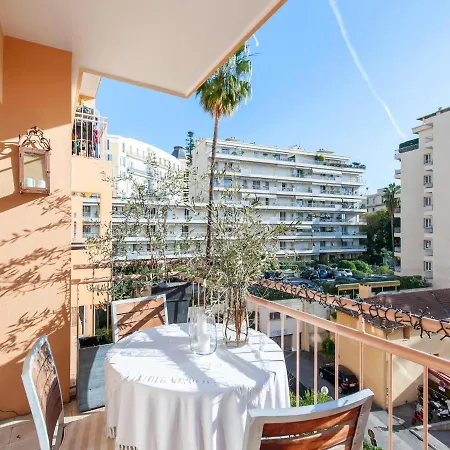 Nice Apartment In Menton With Balcony Terrace Exterior foto